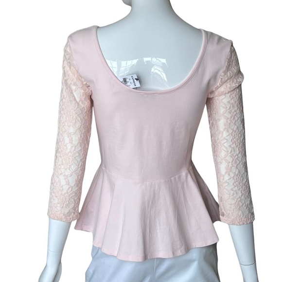 Express Pink Peplum Top Sweetheart Lace Neckline And Lace 3/4 Sleeve Size M NWT - Picture 2 of 8